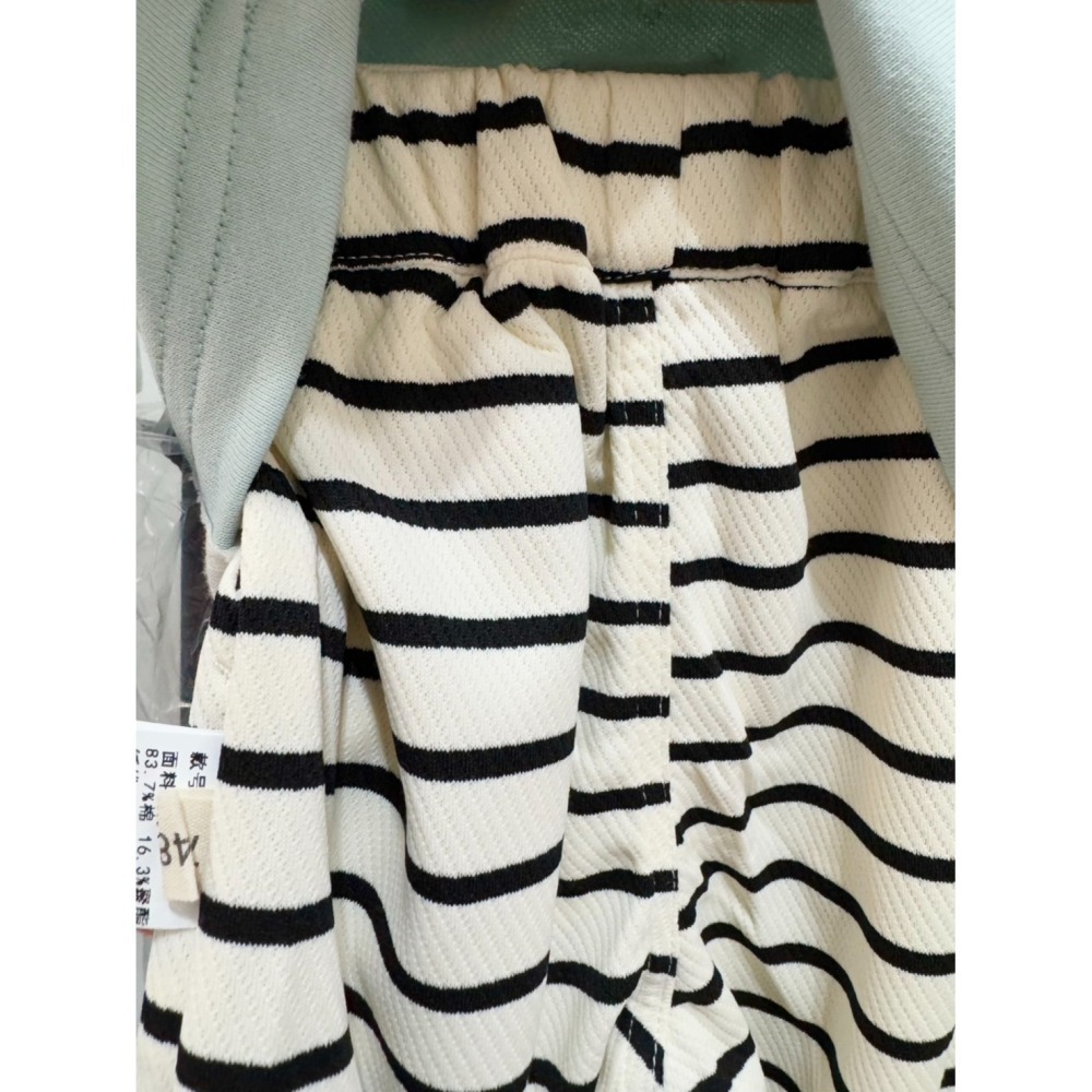 Ruroro實拍大臉企鵝俏皮套裝(衣+褲)-細節圖6