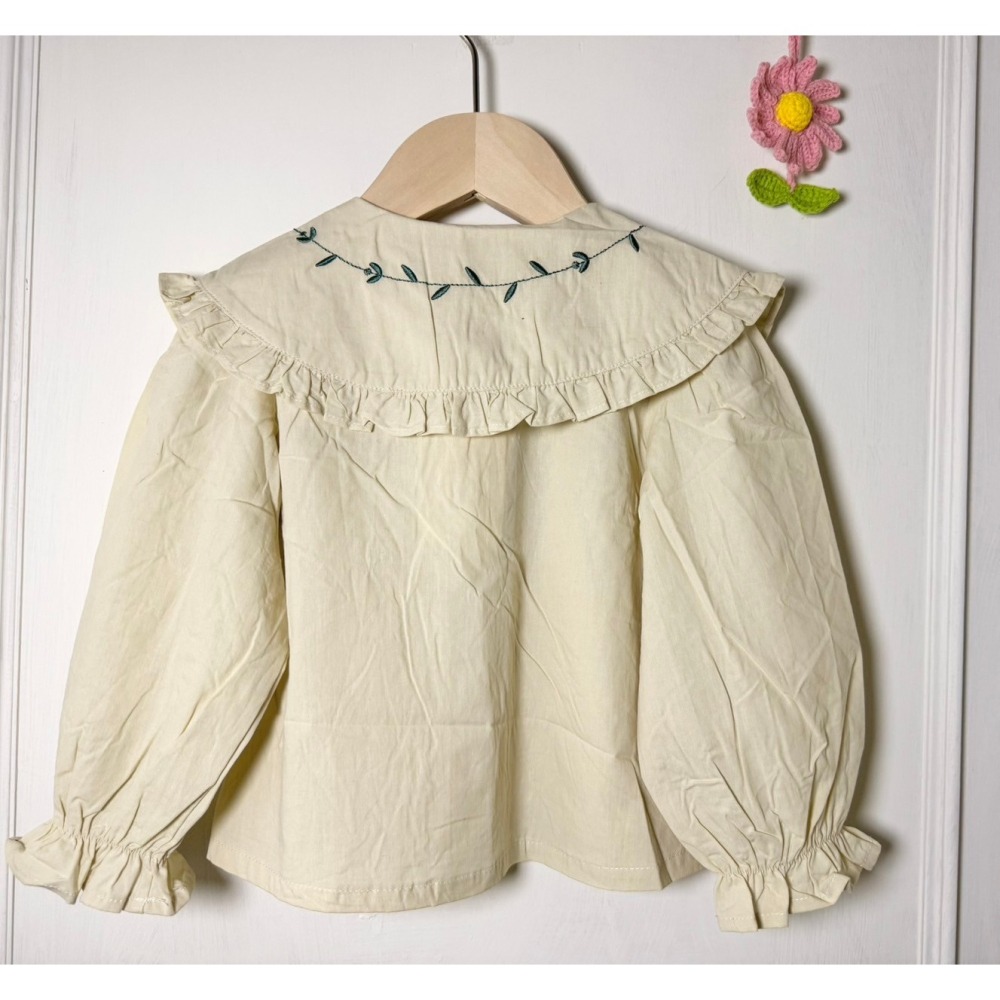 Ruroro實拍荷葉邊小花上衣-細節圖2