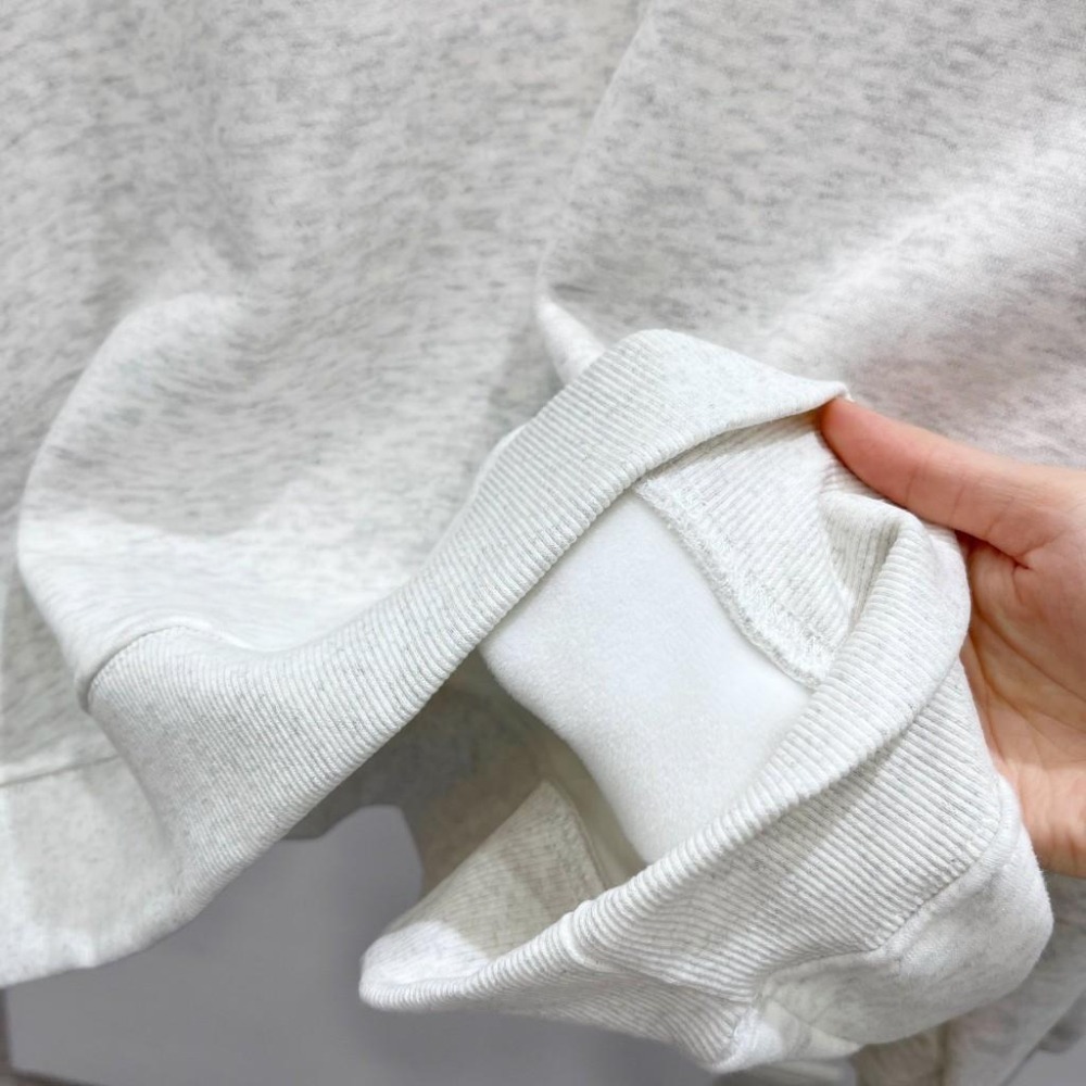 (A370)英字內刷絨長袖大學t-2色 保暖 長袖上衣-細節圖5