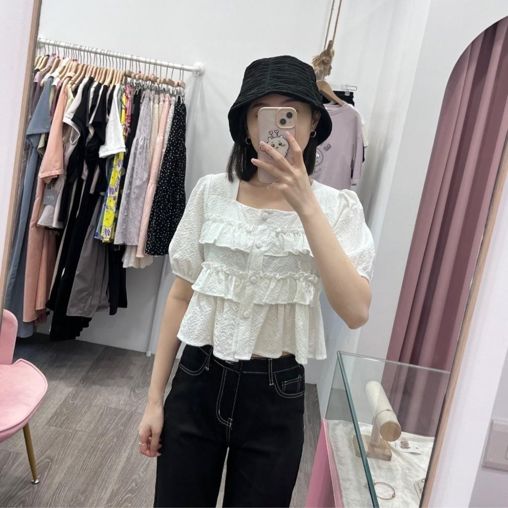 (A355)皺皺感公主袖短版上衣-2色 短袖上衣-細節圖4