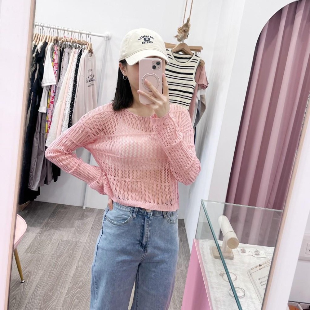 (A358)圓領長袖洞洞針織上衣-4色-細節圖2