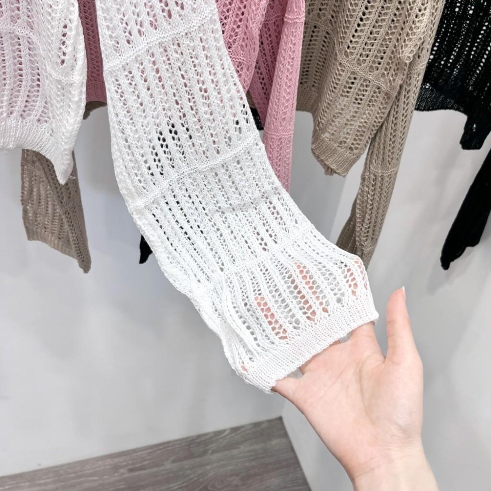 (A358)圓領長袖洞洞針織上衣-4色-細節圖8