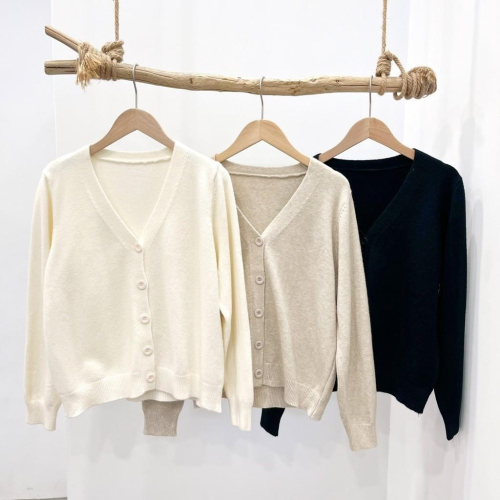 (A369)v領排扣針織上衣-3色 針織外套 長袖針織 長袖上衣 - Meili女裝 - iOPEN Mall