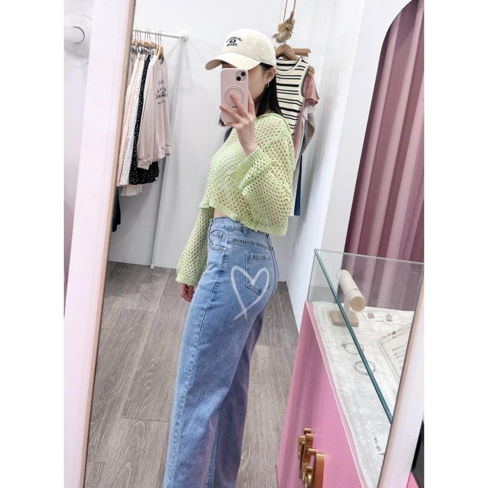 (A357)連帽長袖洞洞短版針織上衣-2色-細節圖3