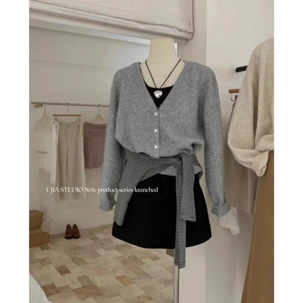 (G46)真2件針織背心+愛心釦外套-2色-細節圖3