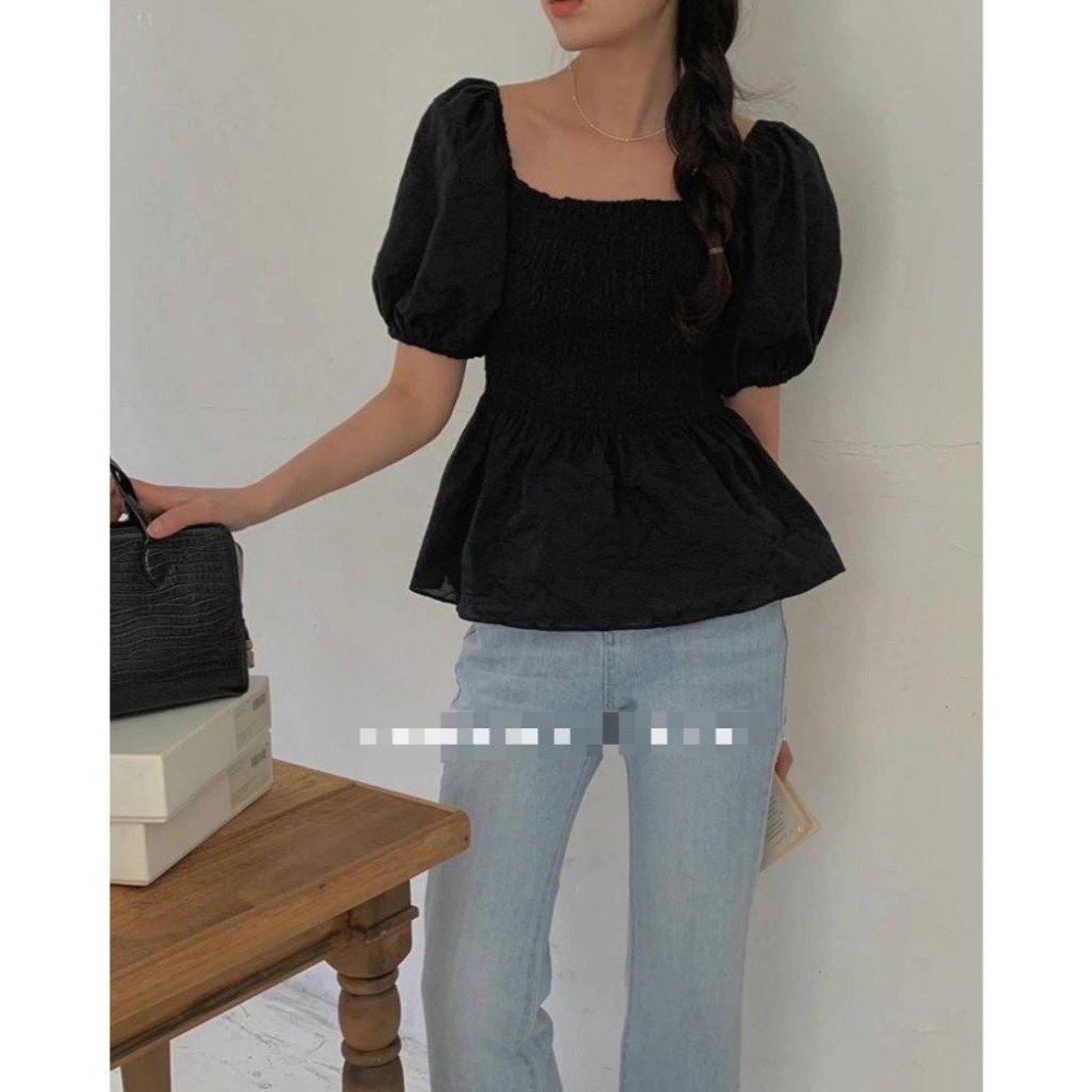 (A350)正韓 刺繡蝴蝶結皺皺感一字領上衣-2色-細節圖4