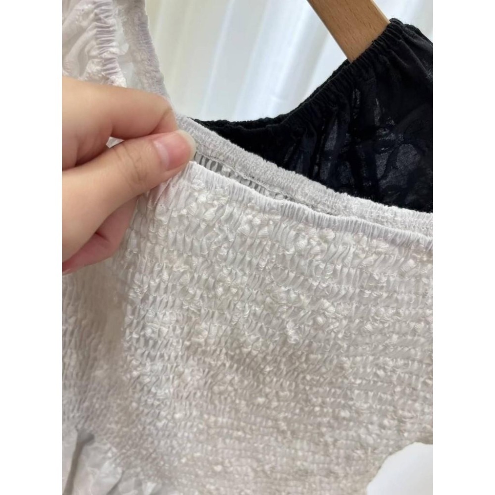 (A350)正韓 刺繡蝴蝶結皺皺感一字領上衣-2色-細節圖8