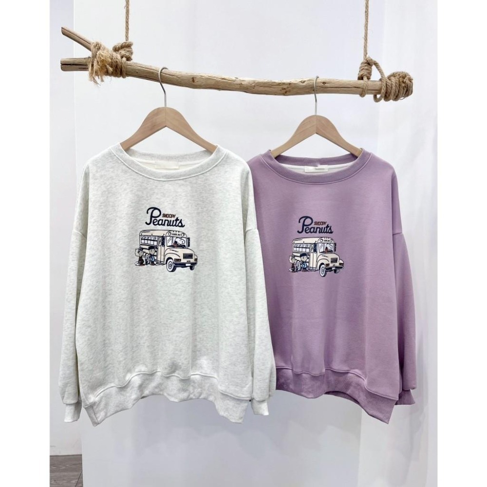 (A315)Snoopy印花圖案內刷絨長袖大學t-2色 保暖 卡通 長袖上衣-細節圖4