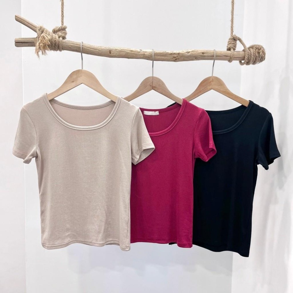 (A333)圓領素面短版上衣-3色 短板 短袖上衣 t恤 tshirt 短t-細節圖5