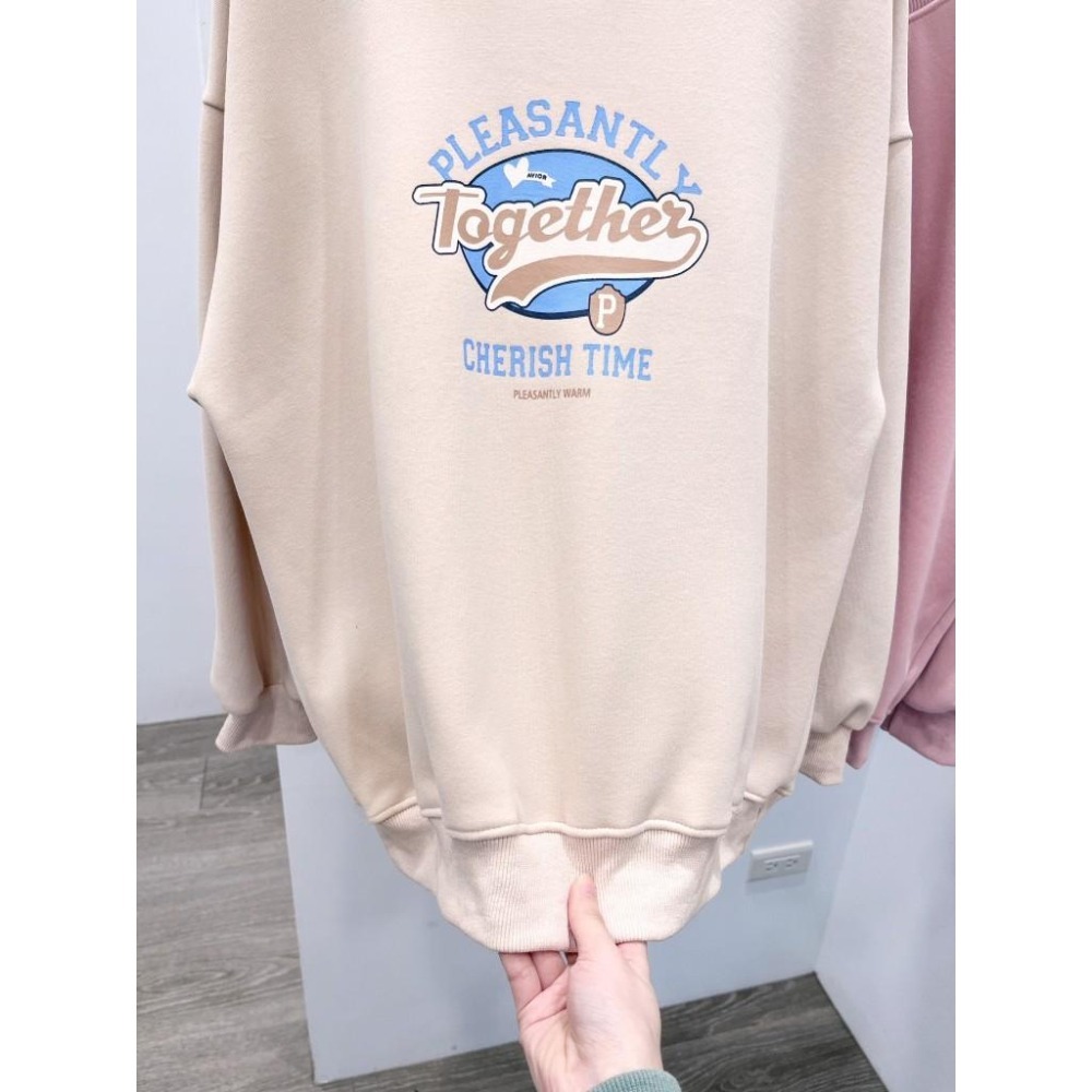 (A320)英字內刷絨大學t-4色 保暖 長袖上衣 長袖大學t-細節圖2