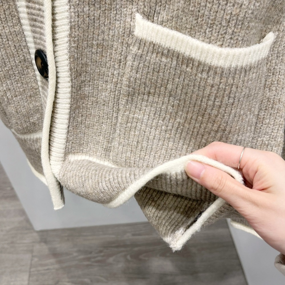 (G41)V領針織雙口袋外套-2色-細節圖10