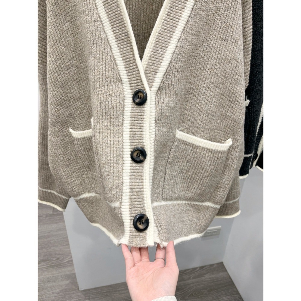 (G41)V領針織雙口袋外套-2色-細節圖9