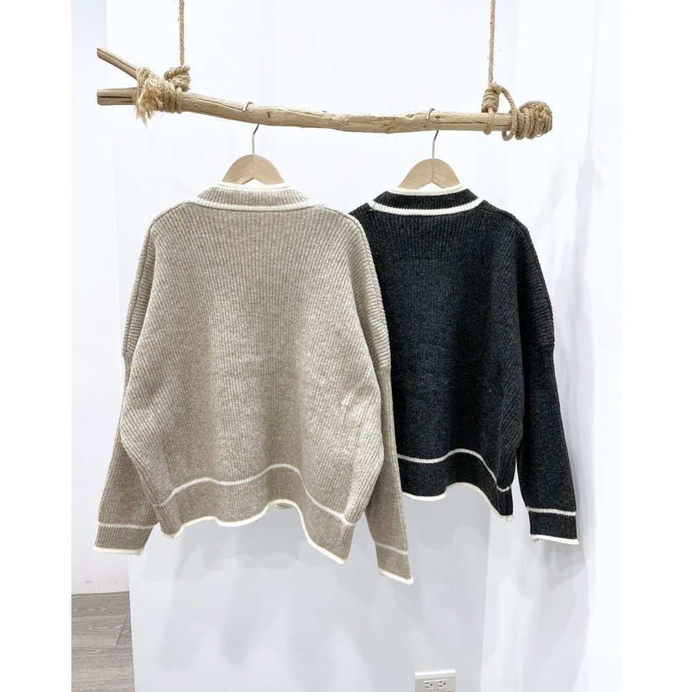 (G41)V領針織雙口袋外套-2色-細節圖11