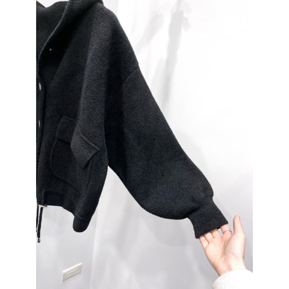 (G42)澎澎袖水貂毛下抽繩連帽外套-2色-細節圖6