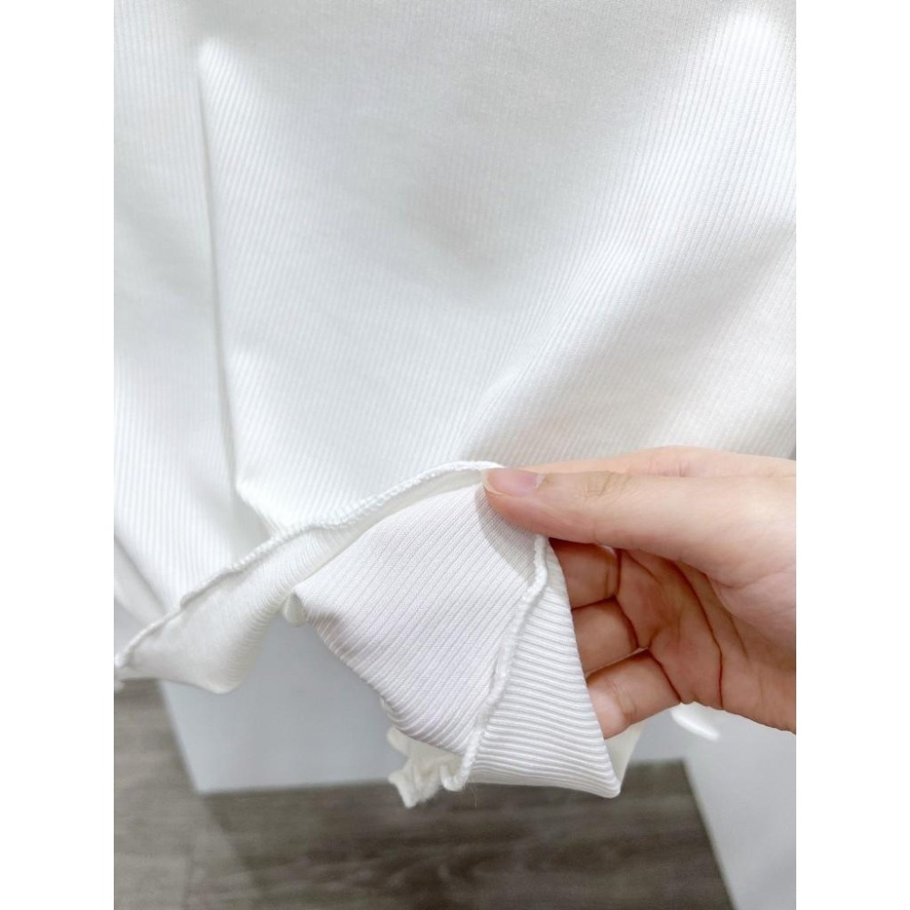 (A301)半高領木耳邊長袖螺紋棉上衣-4色 花邊 長袖棉質 棉質內搭 薄長袖-細節圖5