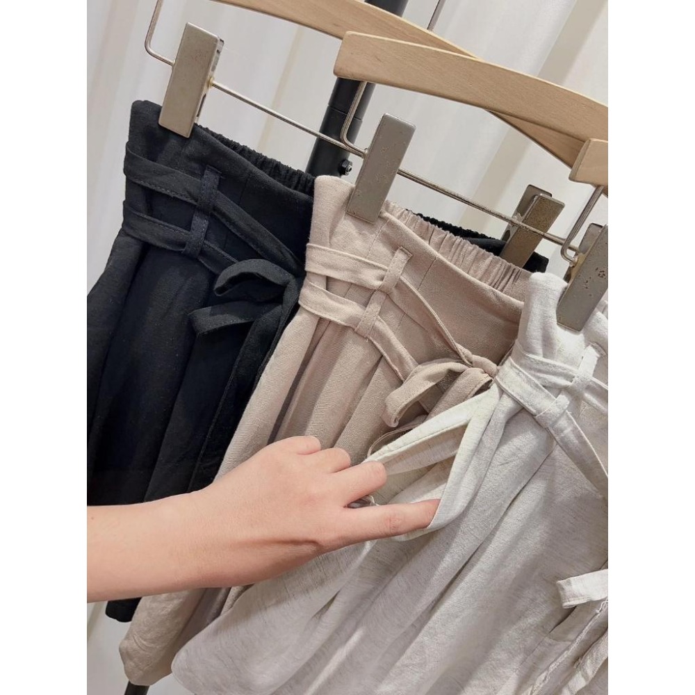 (D199)雙層綁帶後鬆緊棉麻短褲-3色-細節圖3