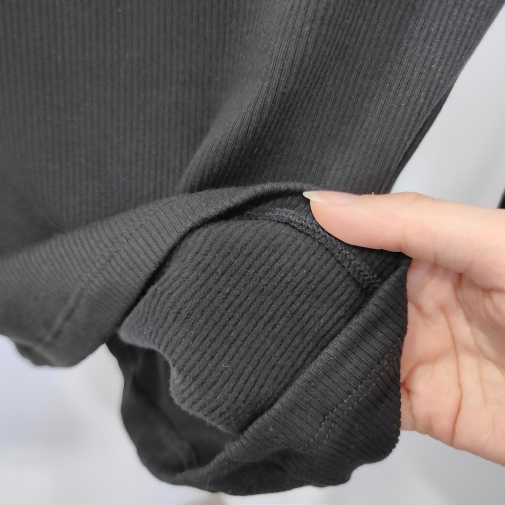 (A238)U領磨毛長袖合身上衣-3色(附Bra)-細節圖7