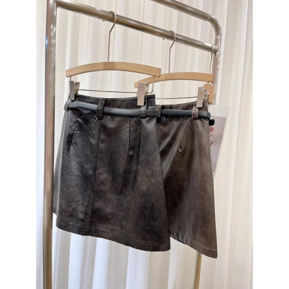 (E63)復古油蠟感附皮帶小皮裙-2色(有安全褲)-細節圖7