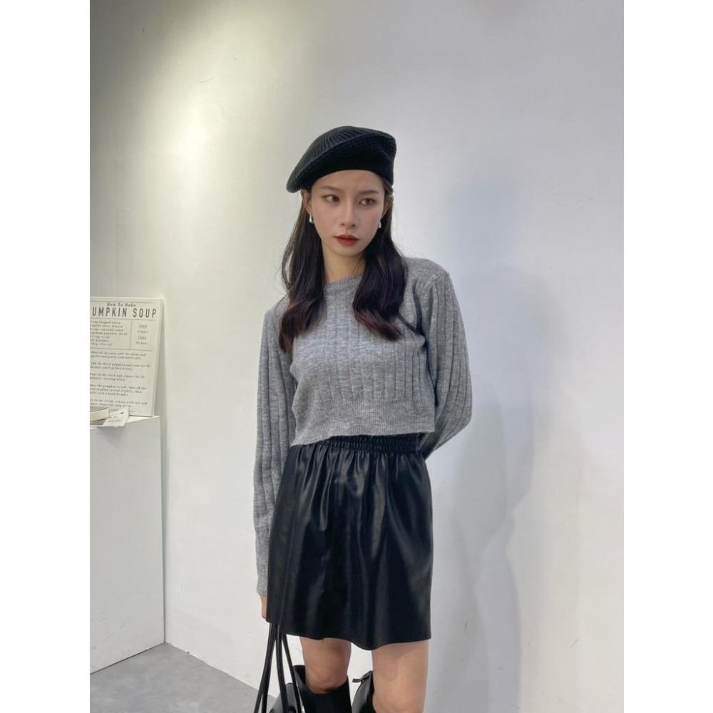 (A229)圓領坑條短版針織上衣-5色-細節圖4