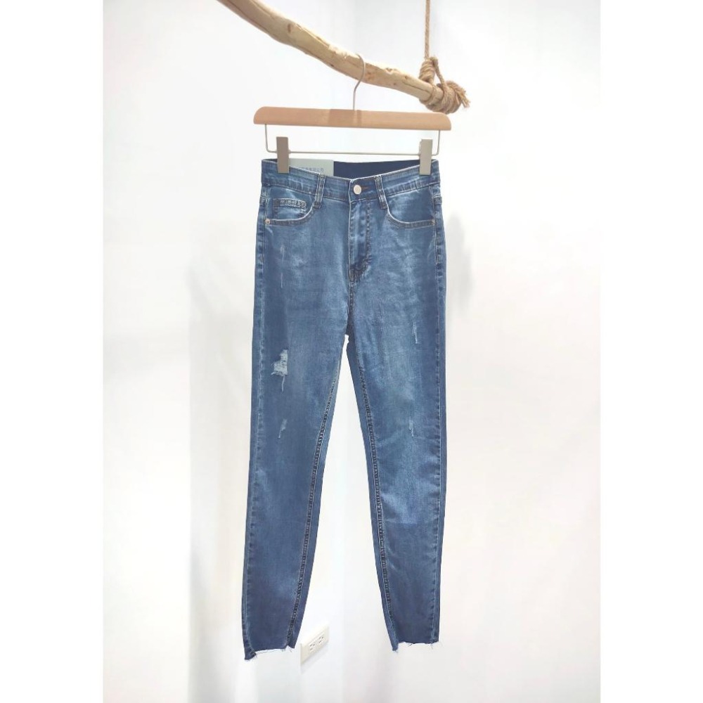 (D194)高腰刷破牛仔窄管長褲S-2L ✅適合高個女孩-細節圖4