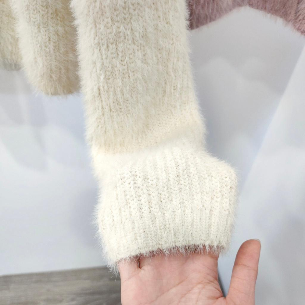 (A239)V領水貂毛外套-2色-細節圖6