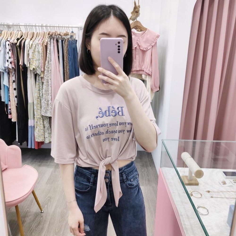 (A222)正韓 英字刺繡軟料綁帶上衣-4色-細節圖4
