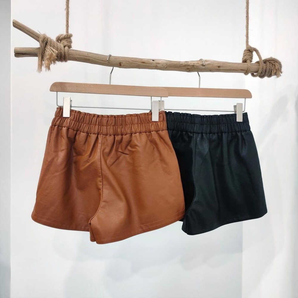 (D166)鬆緊高腰側開岔皮褲-2色(M.XL)-細節圖8