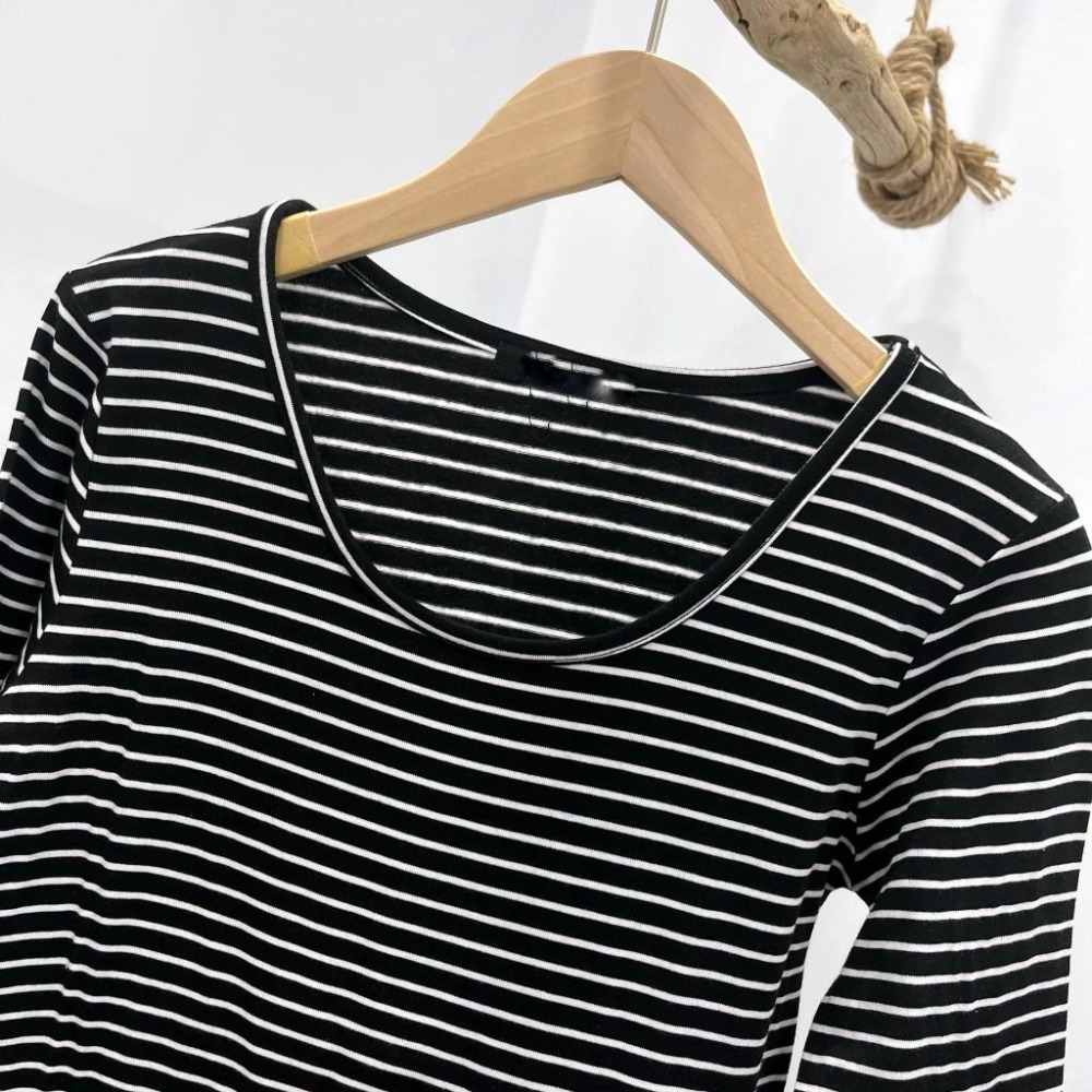 (A317)黑底白條紋內磨毛長袖上衣 打底衣 打底衫 內搭 長袖內搭-細節圖3