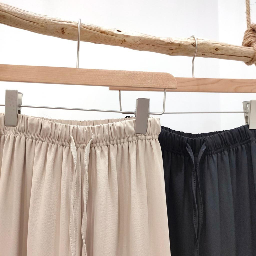 (D135)鬆緊綁帶寬褲-2色-細節圖7