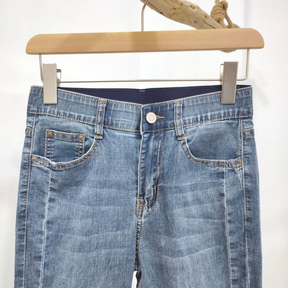 (D186)不規則褲腳刷破牛仔薄長褲S-XL 顯瘦 彈力 牛仔褲 牛仔長褲 緊身褲 窄管褲 女生長褲-細節圖5