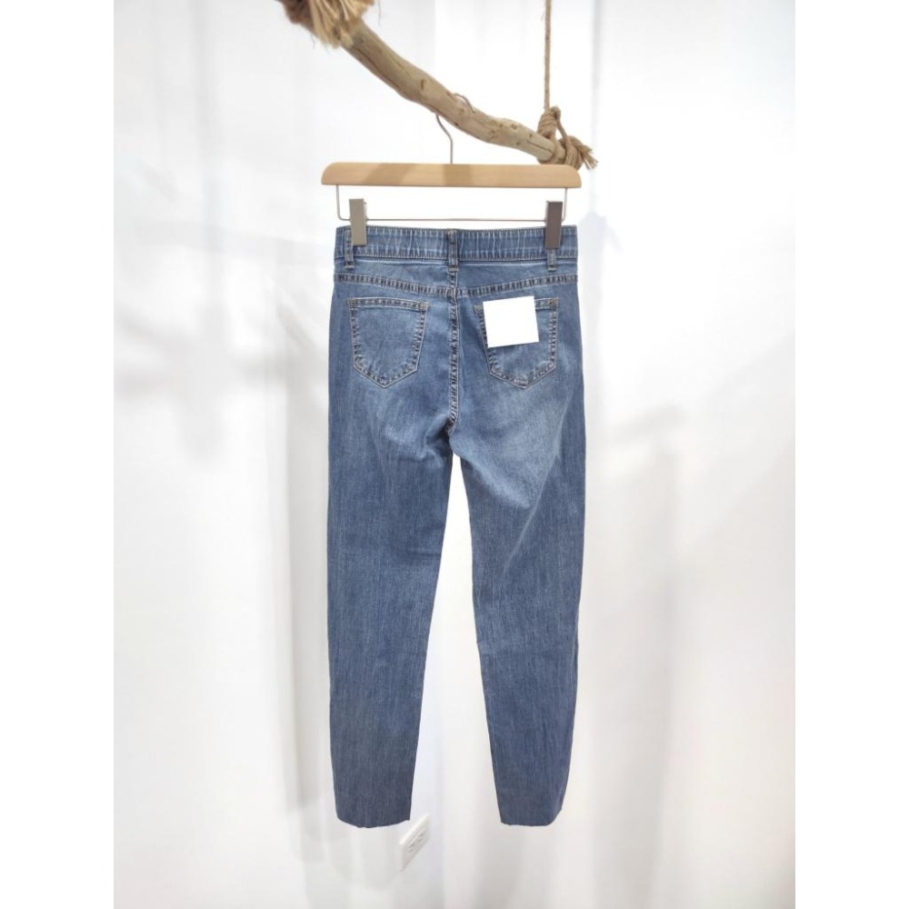 (D186)不規則褲腳刷破牛仔薄長褲S-XL 顯瘦 彈力 牛仔褲 牛仔長褲 緊身褲 窄管褲 女生長褲-細節圖8