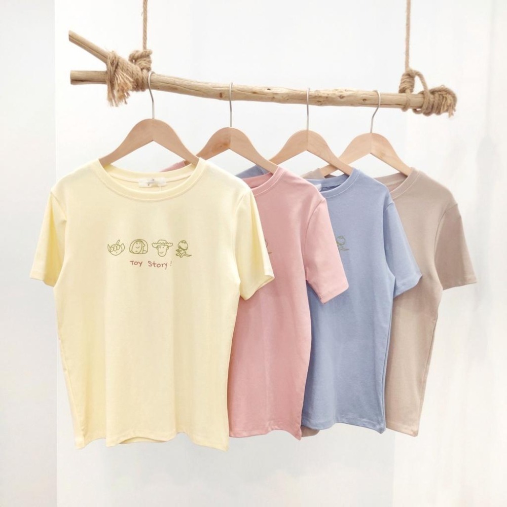 (A190)玩具總動員圖案短袖上衣-5色-細節圖6