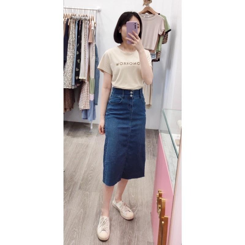 (A182) Tomorrow立體英字泡棉感短袖上衣-3色【現貨-黑】-細節圖5