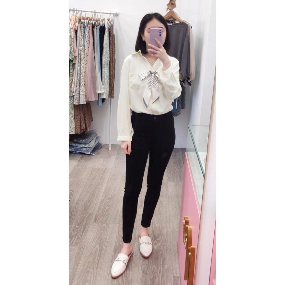 (D156)微刷破黑色牛仔窄管褲S-XL-細節圖2