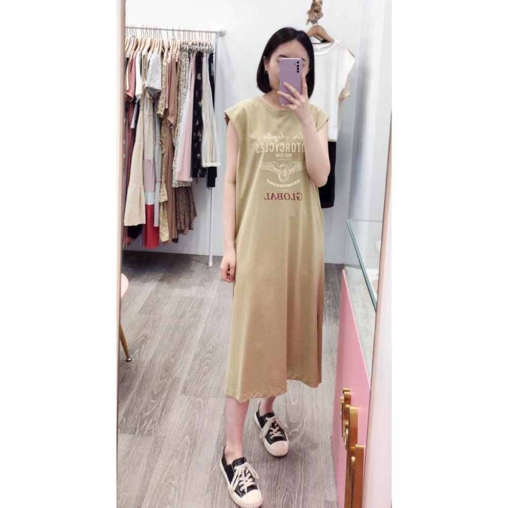 (C53)美式圖案側開衩休閒洋裝-3色【現貨-卡其綠】-細節圖3