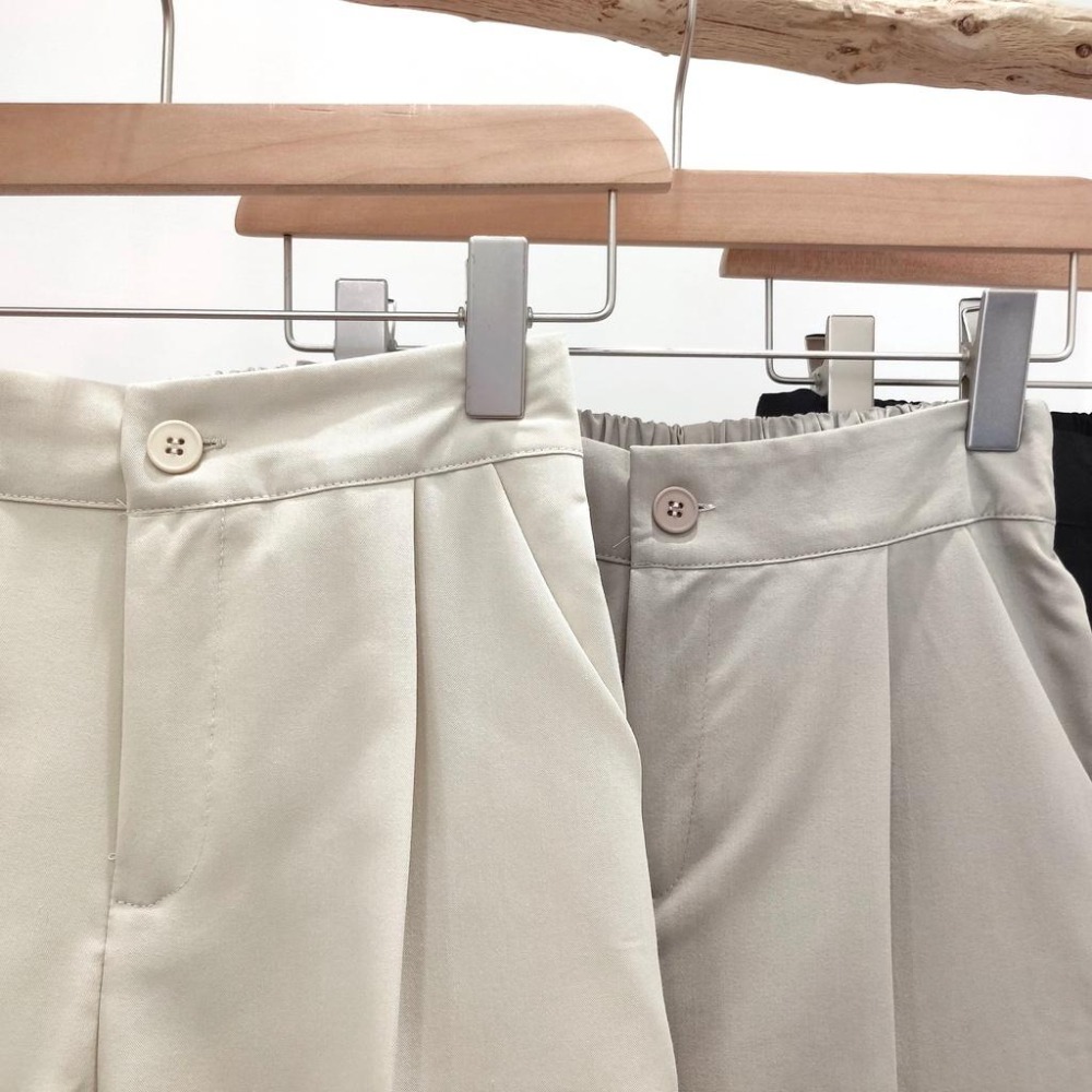 (D120)前打褶後鬆緊五分西裝褲-3色-細節圖6