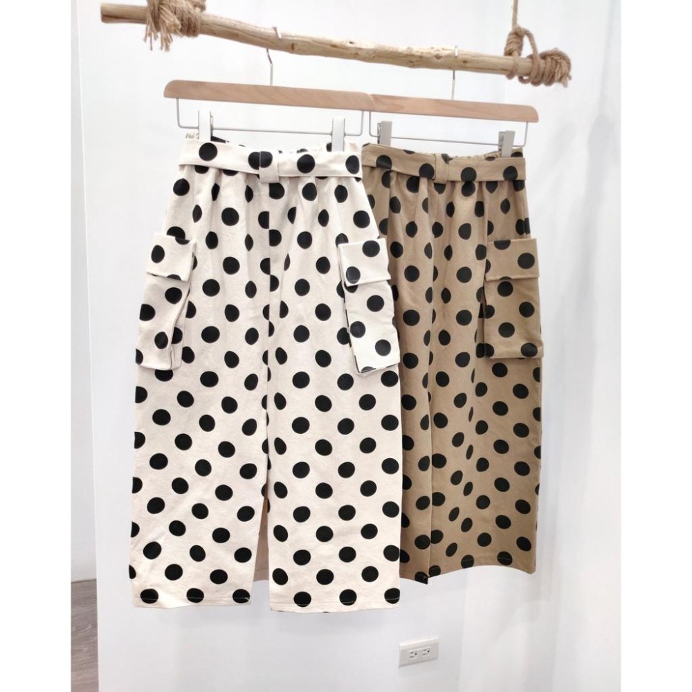 (KRA4)韓-珍珠奶茶後鬆緊挺版後開衩長裙-2色-細節圖7