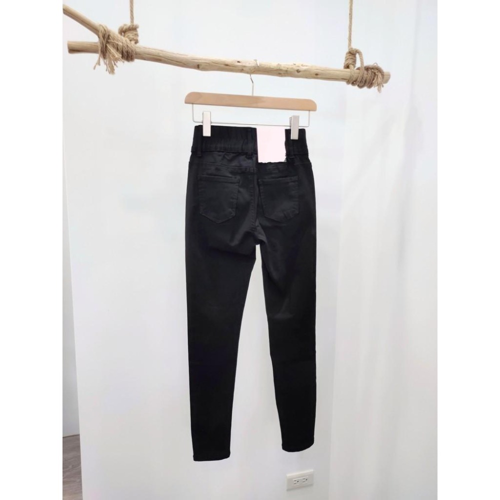 (D80)黑色雙釦窄管長褲S-2L【現貨S.2L】-細節圖6