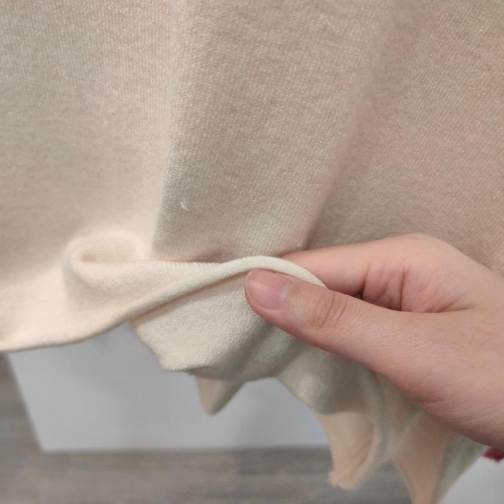 (A243)V領捲邊軟料針織上衣-5色 寬鬆 包心紗 長袖針織 V領針織-細節圖5