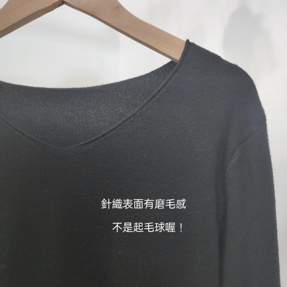 (A243)V領捲邊軟料針織上衣-5色 寬鬆 包心紗 長袖針織 V領針織-細節圖7