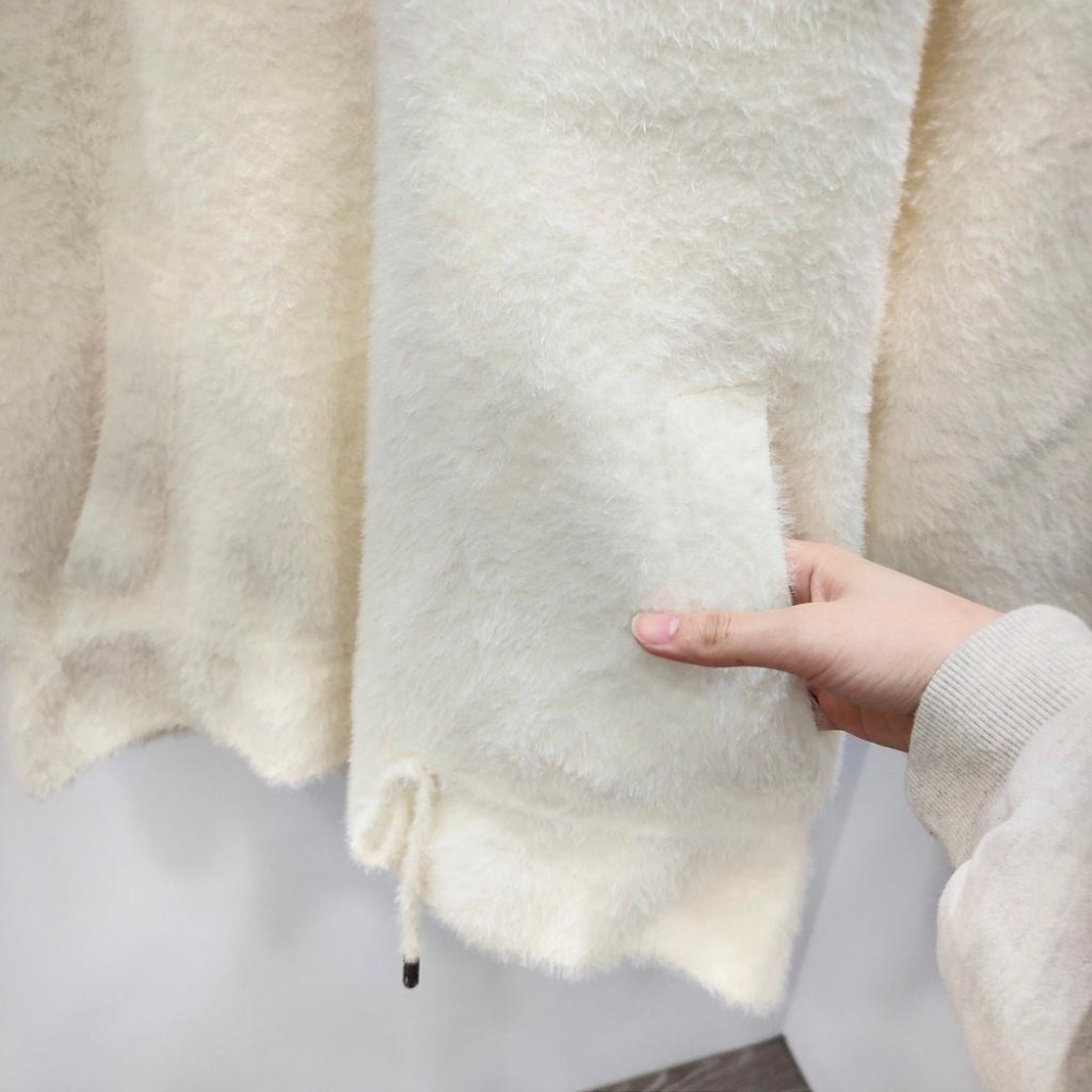 (G21)柔軟水貂毛連帽外套-2色-細節圖7