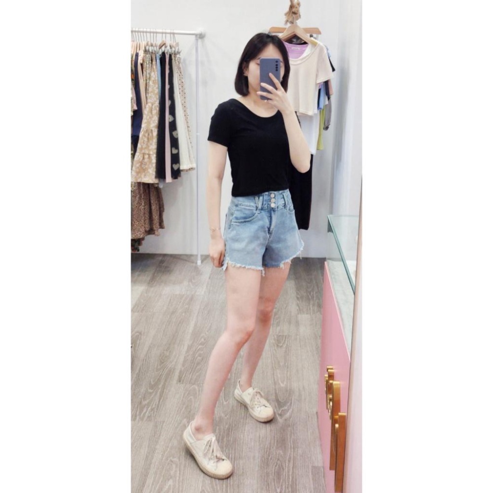 (D128)三釦下擺缺口牛仔短褲S-XL【現貨L】-細節圖2