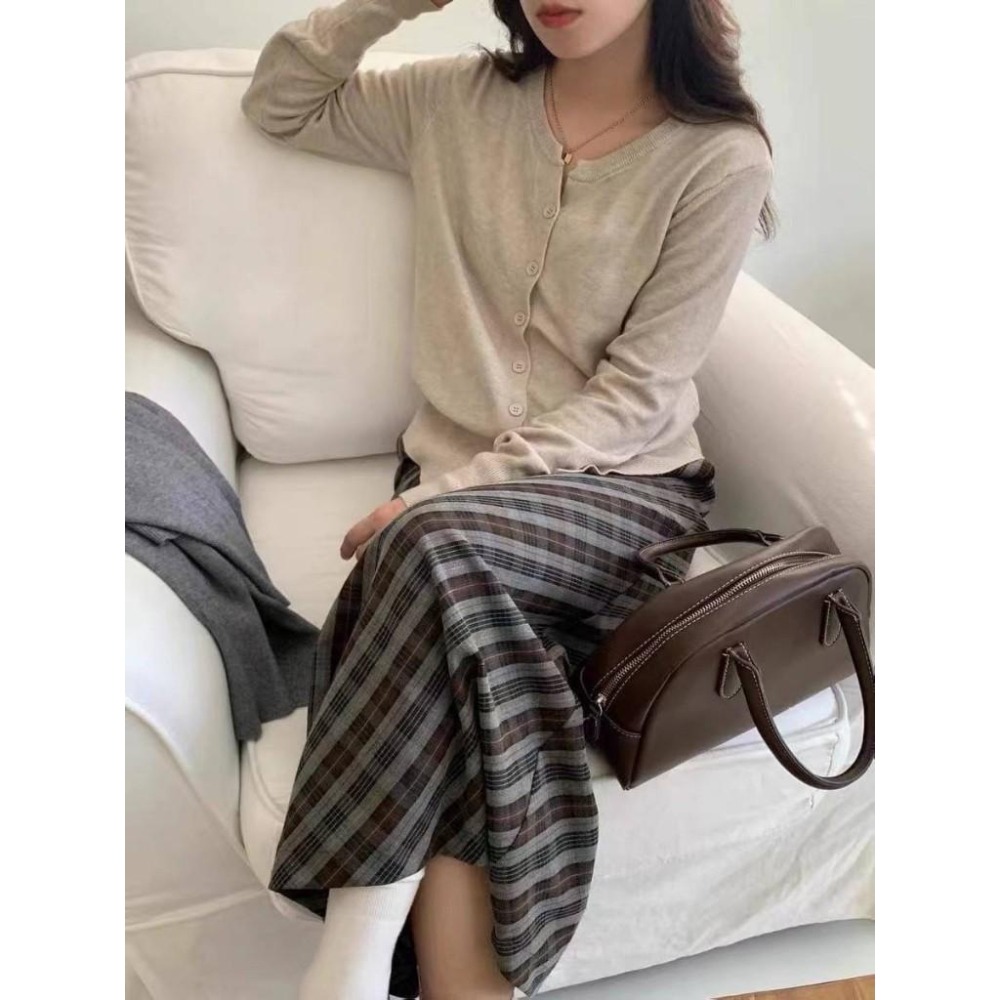 (A298)排釦長袖針織上衣-6色 柔軟 針織外套-細節圖3