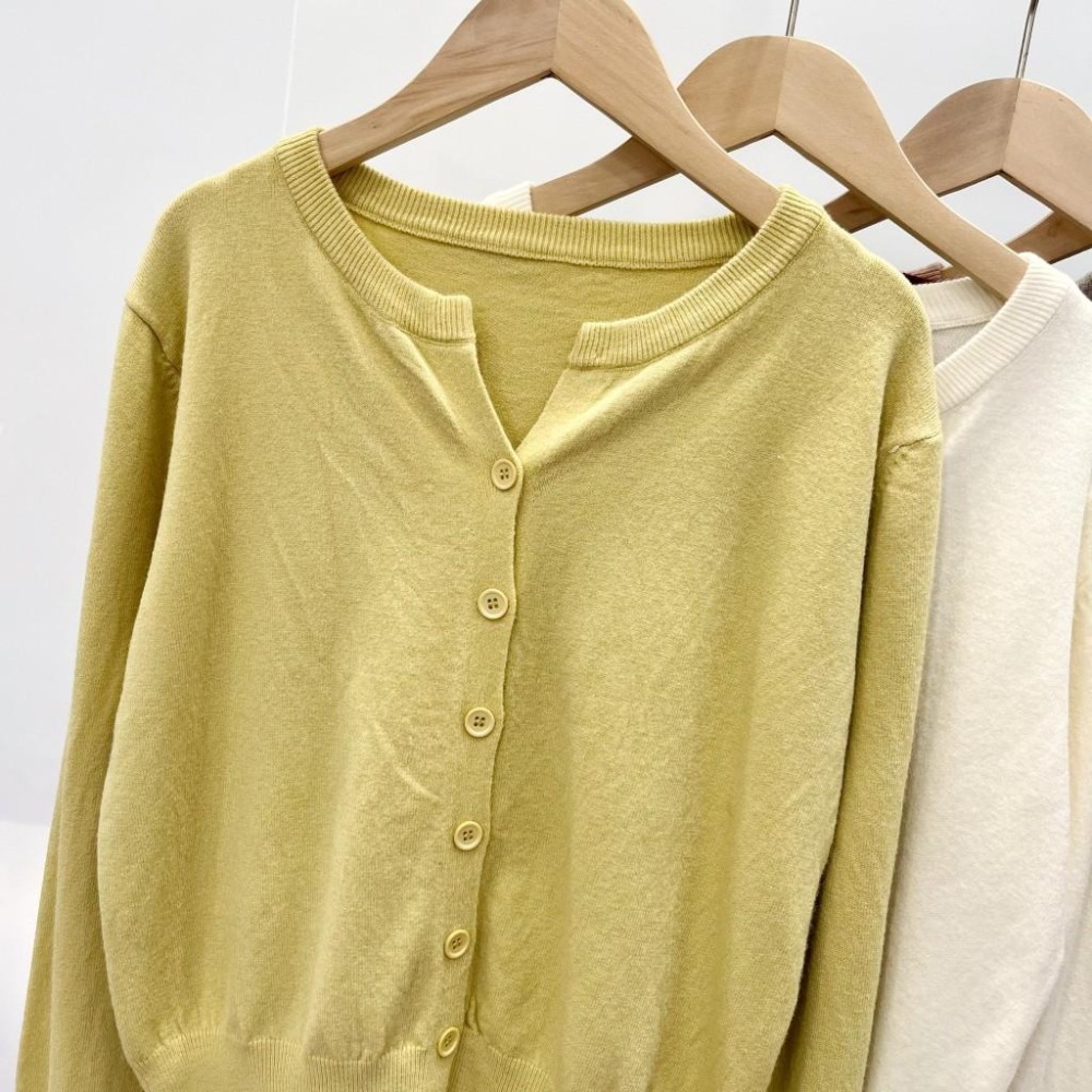 (A298)排釦長袖針織上衣-6色 柔軟 針織外套-細節圖8