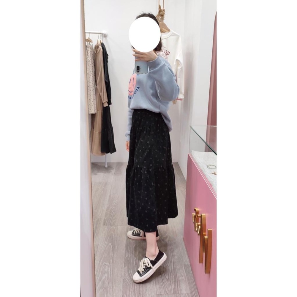 (E45) 正韓 後鬆緊愛心圖案燈芯絨蛋糕長裙-細節圖2