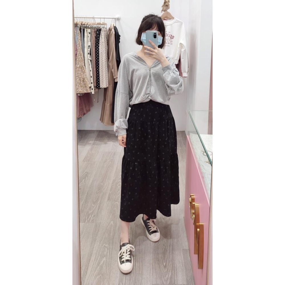 (E45) 正韓 後鬆緊愛心圖案燈芯絨蛋糕長裙-細節圖3