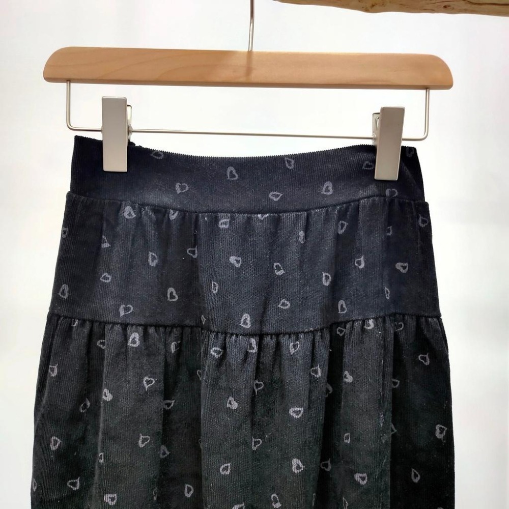 (E45) 正韓 後鬆緊愛心圖案燈芯絨蛋糕長裙-細節圖5