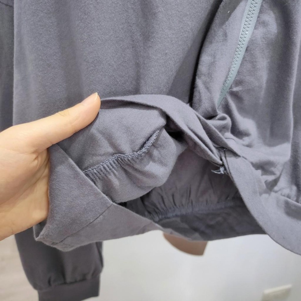 (A84)正韓-下扭結設計拉鍊連帽上衣-3色 短版 短版上衣 長袖短版上衣 帽t 薄長袖 長袖上衣-細節圖8