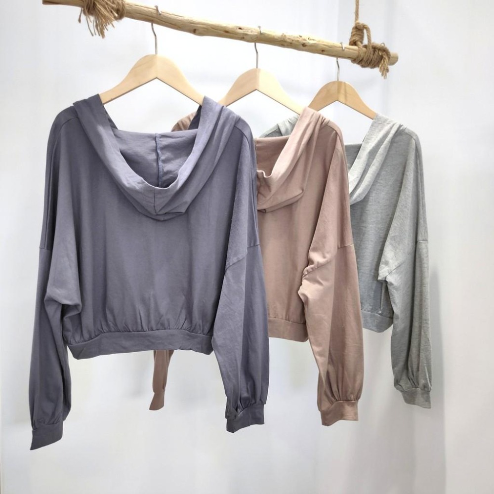 (A84)正韓-下扭結設計拉鍊連帽上衣-3色 短版 短版上衣 長袖短版上衣 帽t 薄長袖 長袖上衣-細節圖9