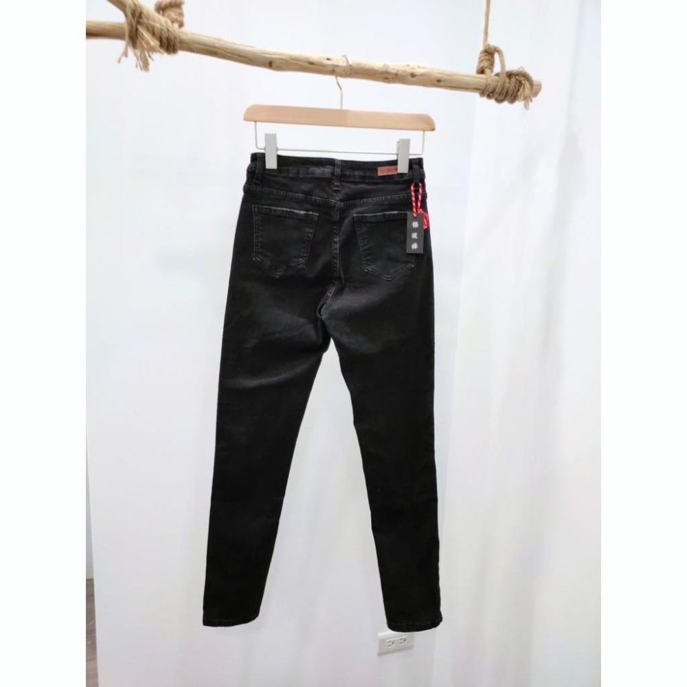 (D82)黑色牛仔磨毛窄管褲S-2L【現貨2L】-細節圖8